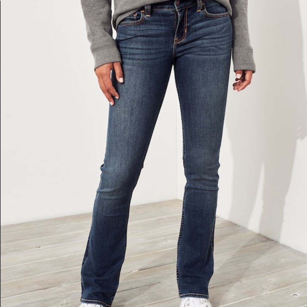 *NEW* Hollister Low-Rise Bootcut Jeans